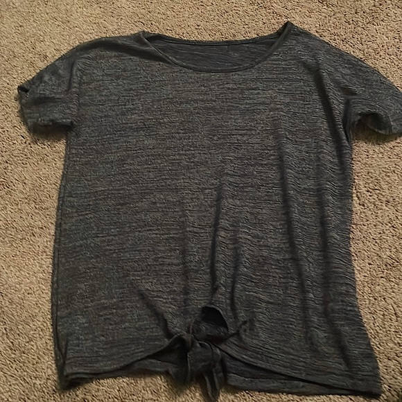 A comfy grayish navy tee shirt for 10 year old girlies! - Picture 1 of 1